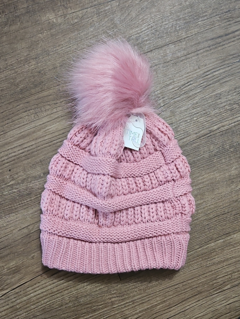 •  NWT Time and Tru Pink Textured Knit Pom Beanie Hat One Size, Rose Herb